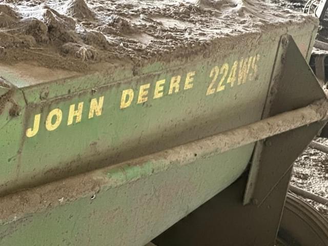 Image of John Deere 224WS equipment image 4
