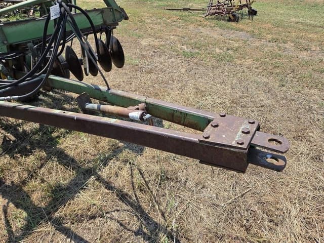 Image of John Deere 230 equipment image 3