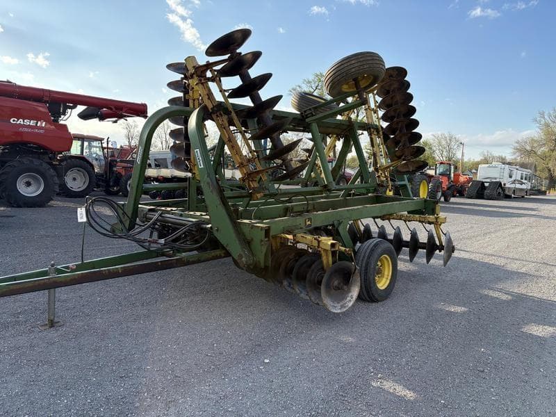 Image of John Deere 230 Primary image