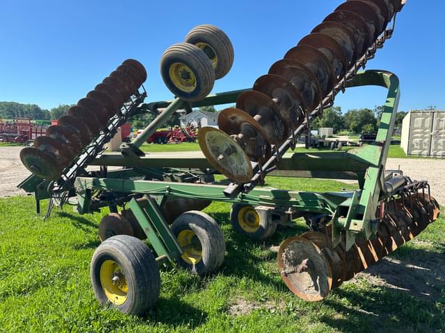 Image of John Deere 230 equipment image 4
