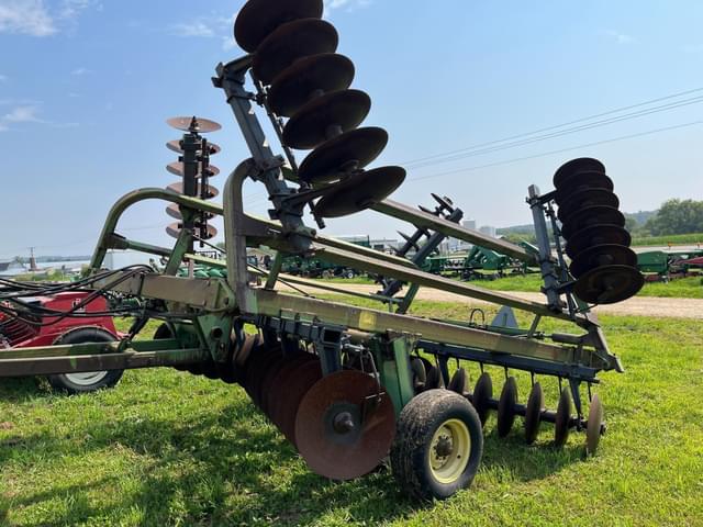 Image of John Deere 230 equipment image 3