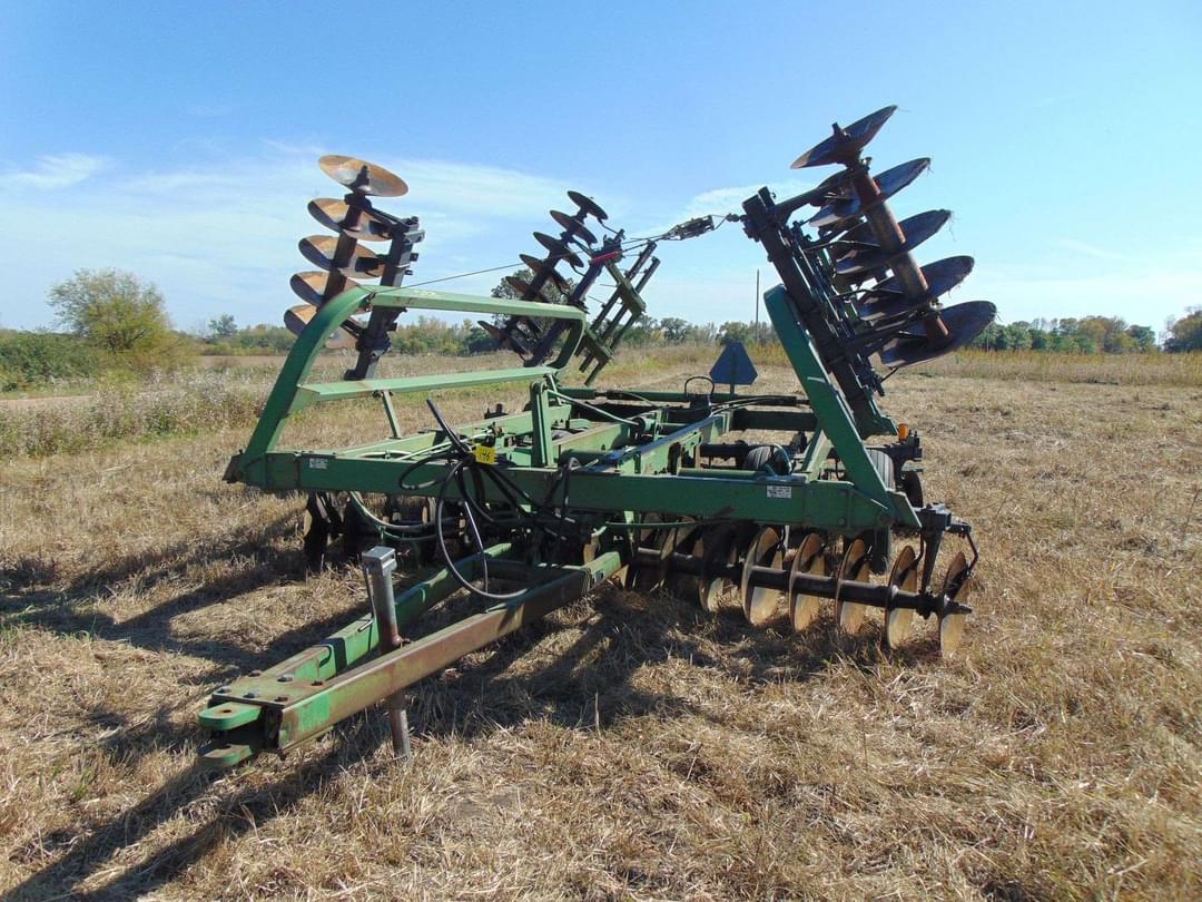 Image of John Deere 230 Image 0