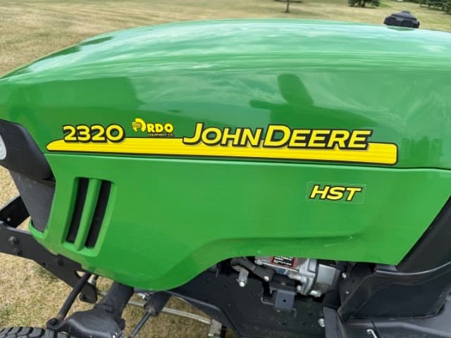 Image of John Deere 2320 equipment image 4