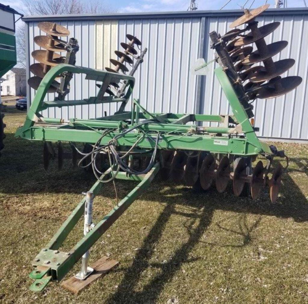 Main image John Deere 235