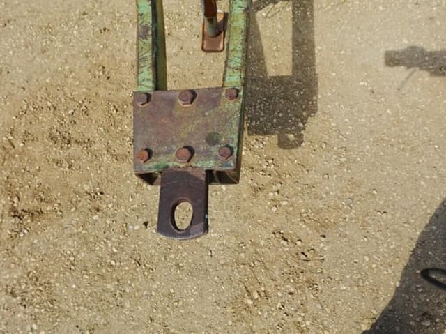 Image of John Deere 235 equipment image 3