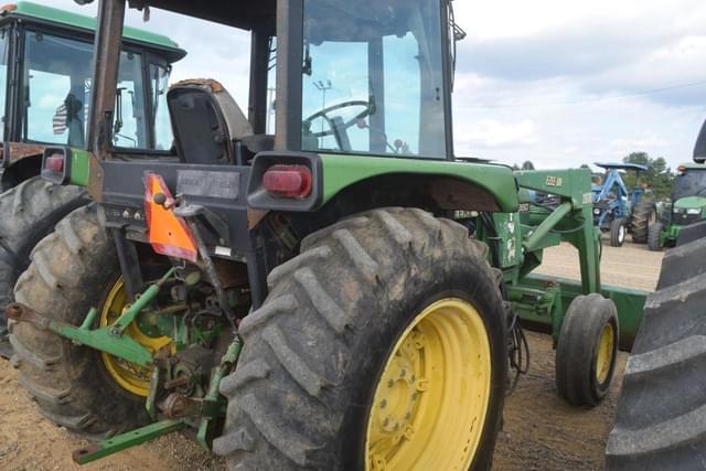 Image of John Deere 2350 equipment image 2
