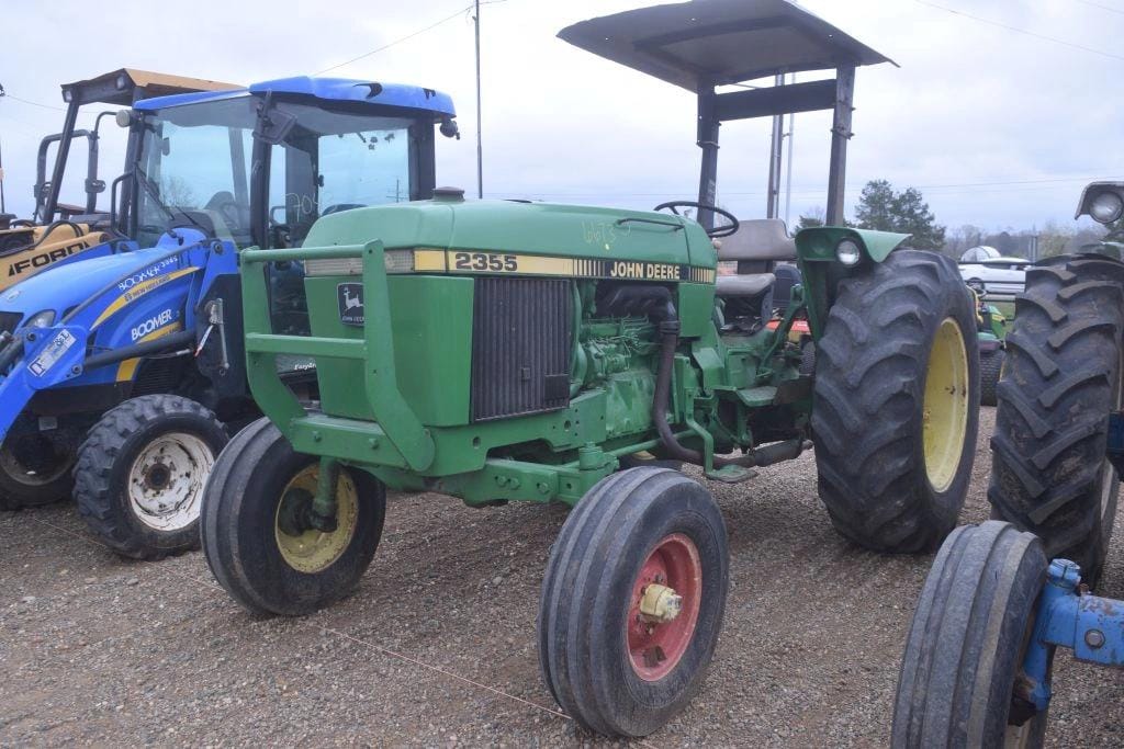 John Deere 2355 Equipment Image0