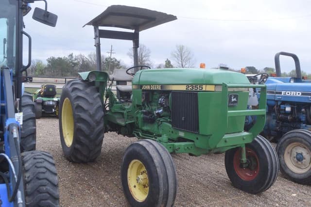 Image of John Deere 2355 equipment image 3