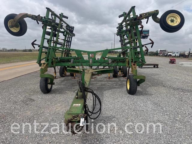 Image of John Deere 2400 equipment image 1