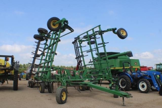 Image of John Deere 2410 equipment image 1