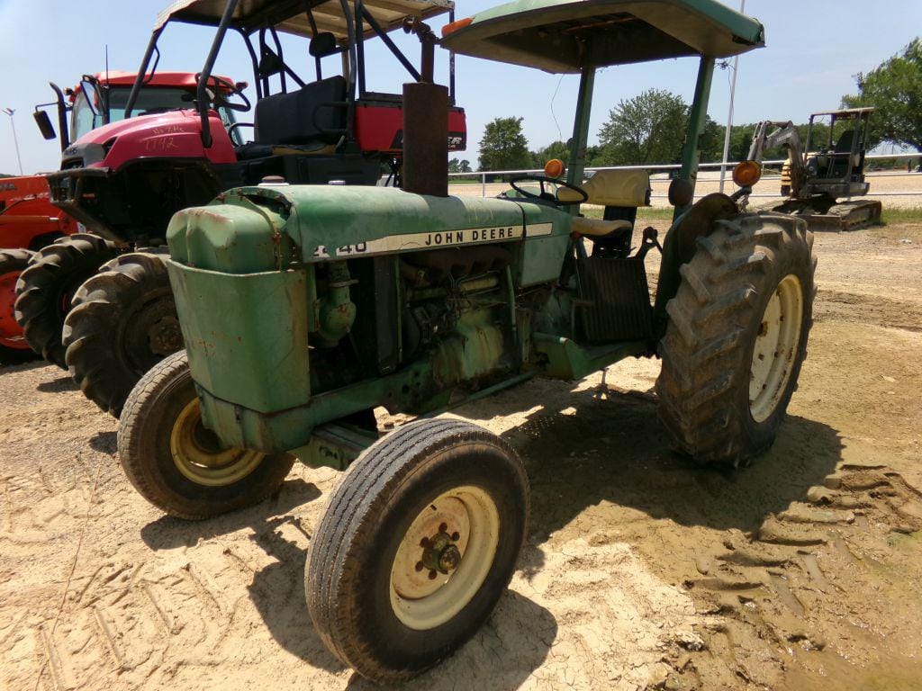 Main image John Deere 2440