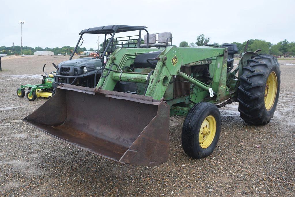 Image of John Deere 2440 Primary image