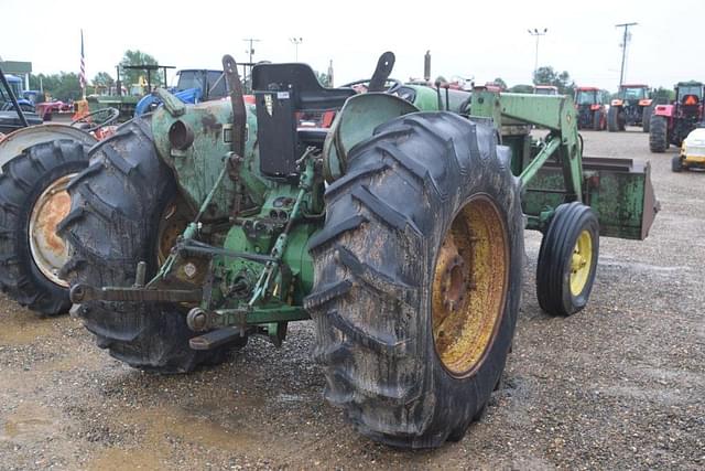 Image of John Deere 2440 equipment image 2
