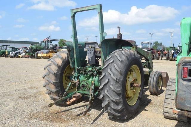 Image of John Deere 2440 equipment image 2