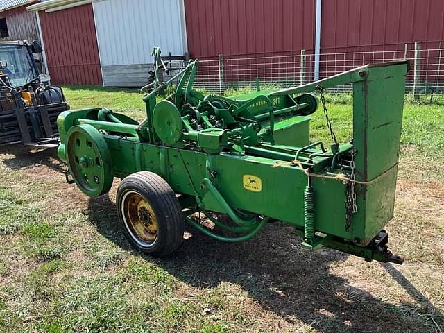 Image of John Deere 24T equipment image 4