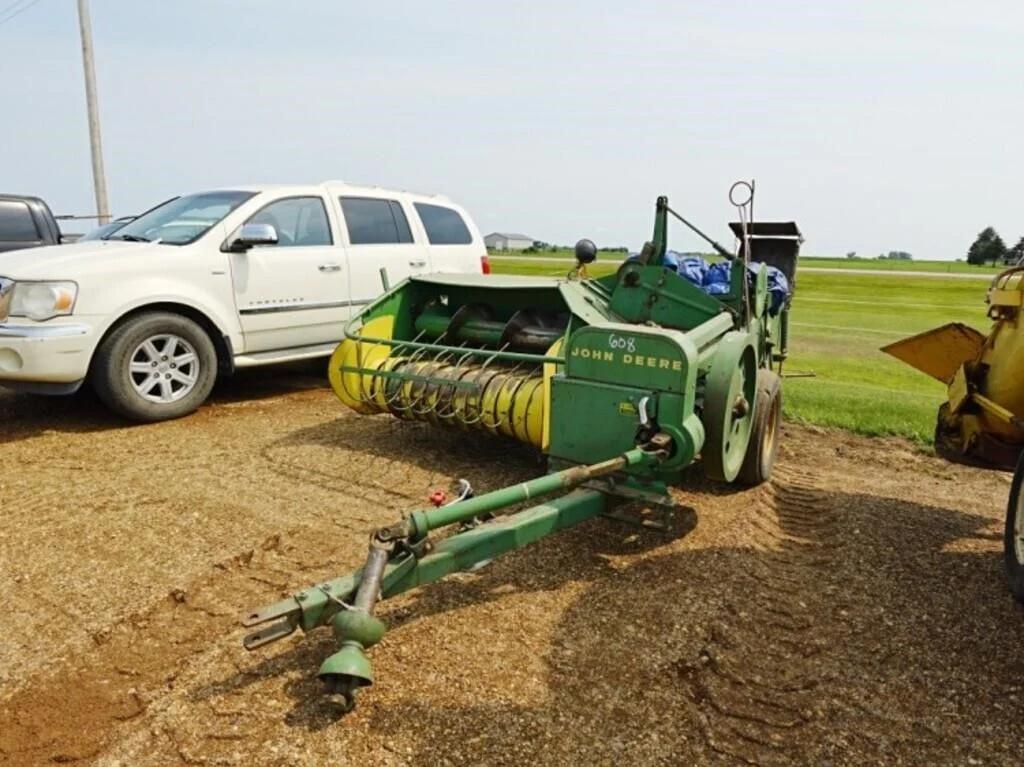 Image of John Deere 24T Primary image