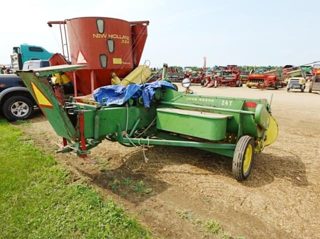 Image of John Deere 24T equipment image 2
