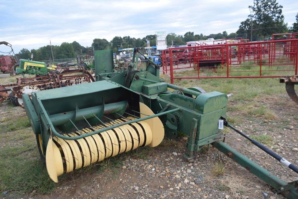 Main image John Deere 24T