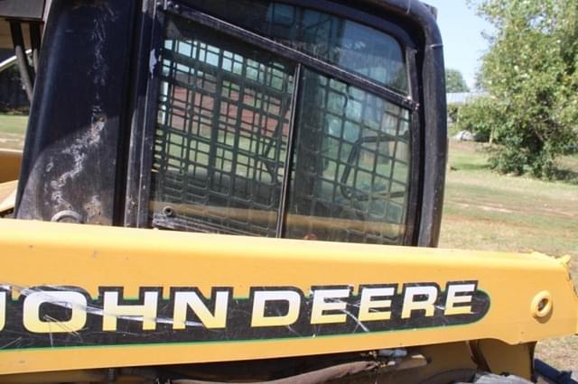 Image of John Deere 250 equipment image 4