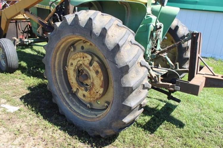 Main image John Deere 2510 11