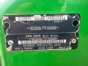 Main image John Deere 2510L 9