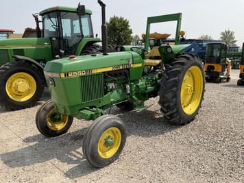 Main image John Deere 2550