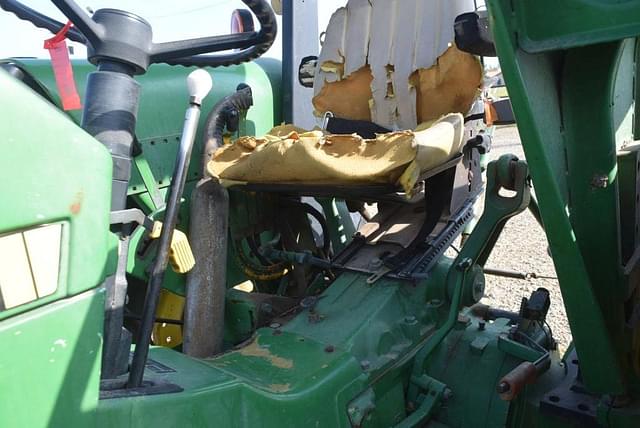 Image of John Deere 2555 equipment image 4