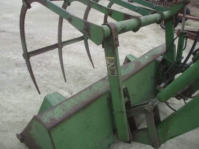 Image of John Deere 260 equipment image 3
