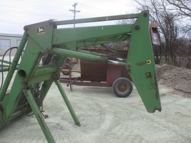 Image of John Deere 260 equipment image 2