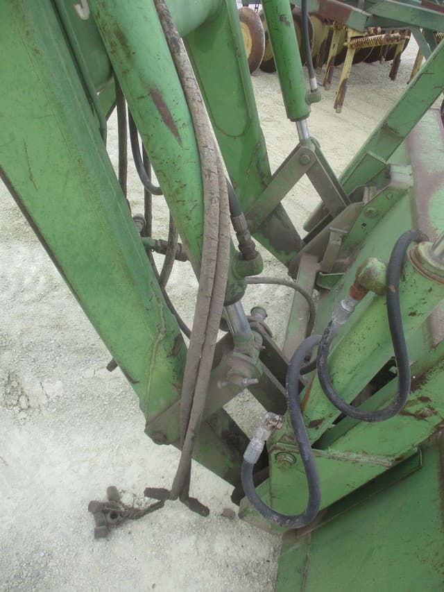 Image of John Deere 260 equipment image 1