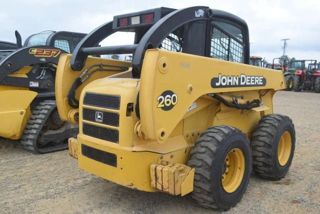 Image of John Deere 260 equipment image 2