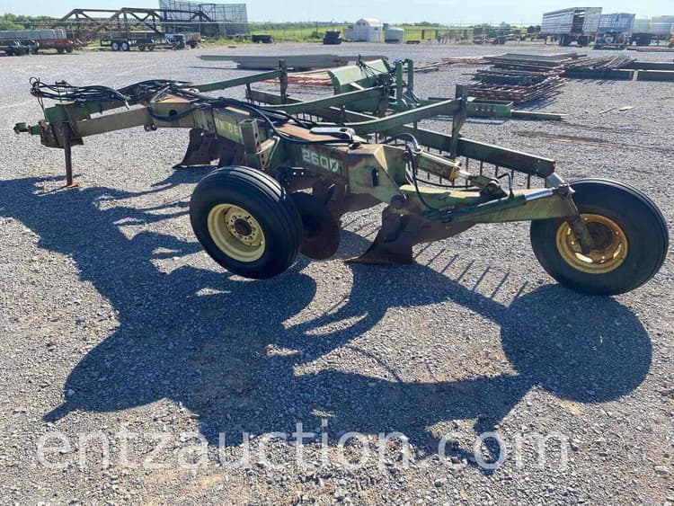 John Deere 2600 Tillage Plows for Sale Tractor Zoom