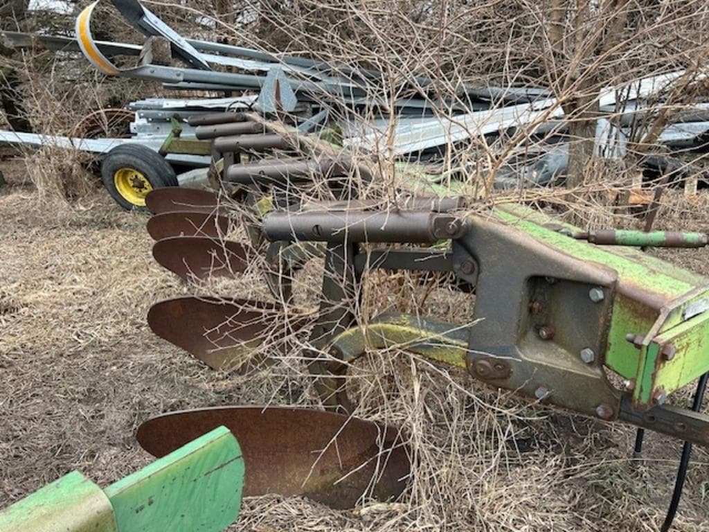 Image of John Deere 2600 Image 1