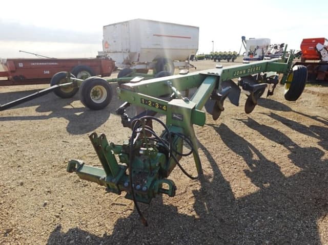 Image of John Deere 2600 equipment image 2