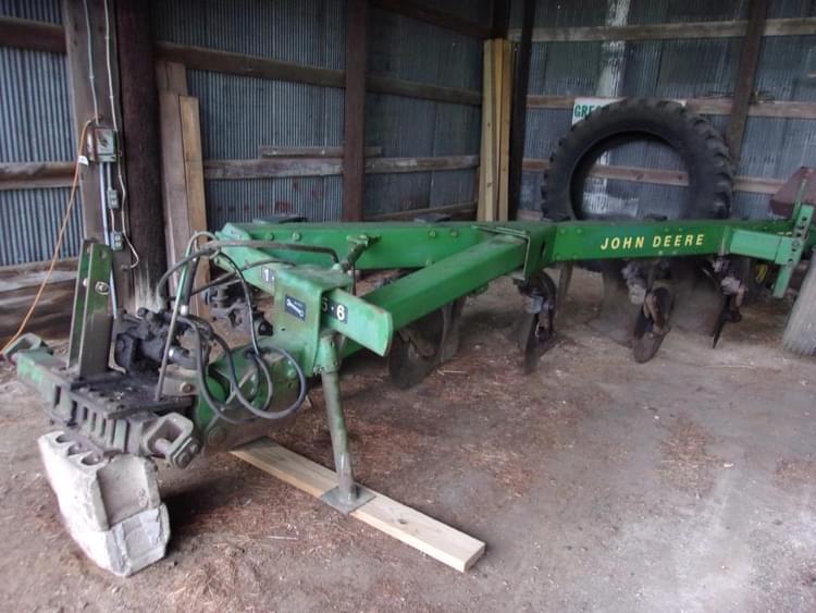 SOLD John Deere 2600 Tillage Plows Tractor Zoom