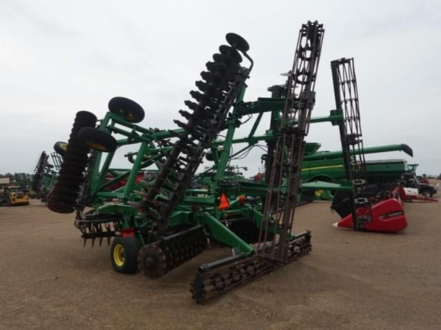 Image of John Deere 2623VT equipment image 3