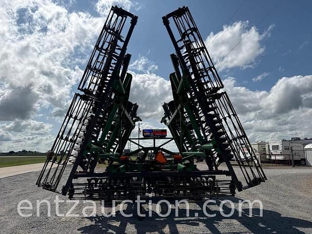 Image of John Deere 2623VT equipment image 3