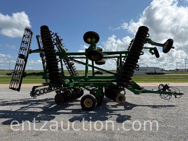 Image of John Deere 2623VT equipment image 1
