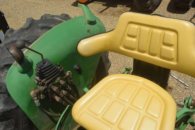 Image of John Deere 2630 equipment image 4