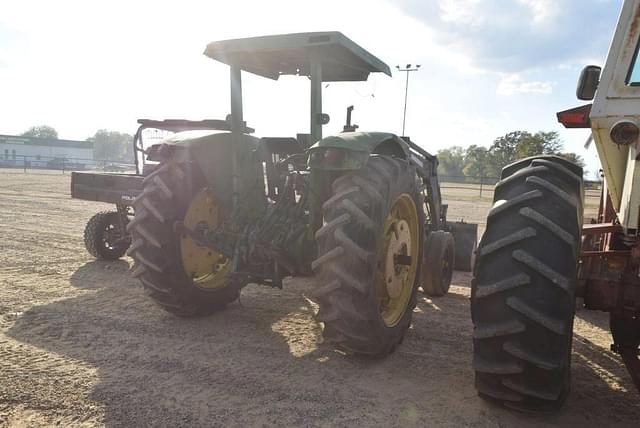 Image of John Deere 2640 equipment image 2