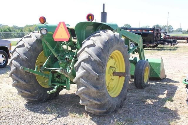 Image of John Deere 2640 equipment image 2