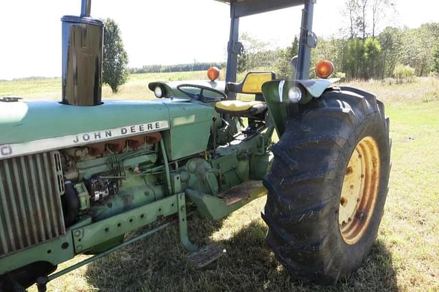 Image of John Deere 2640 equipment image 3