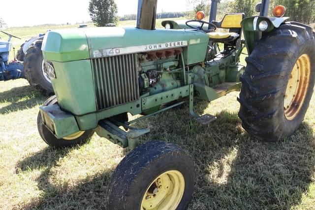 Image of John Deere 2640 equipment image 2