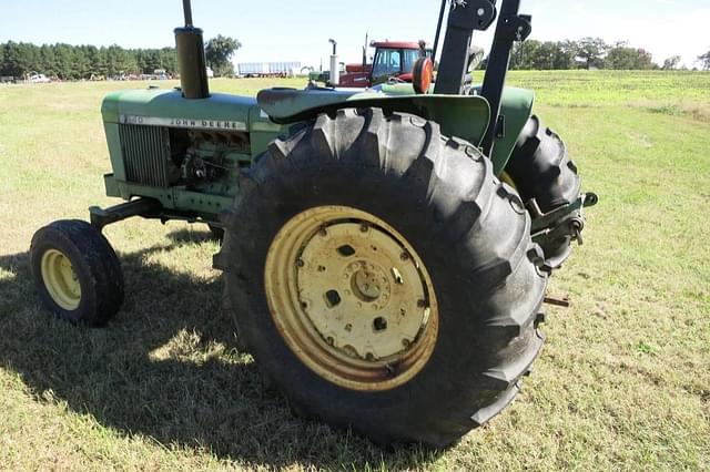 Image of John Deere 2640 equipment image 4