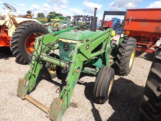 Image of John Deere 2640 Image 0