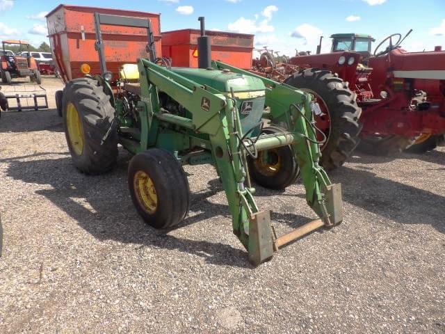 Image of John Deere 2640 Image 1