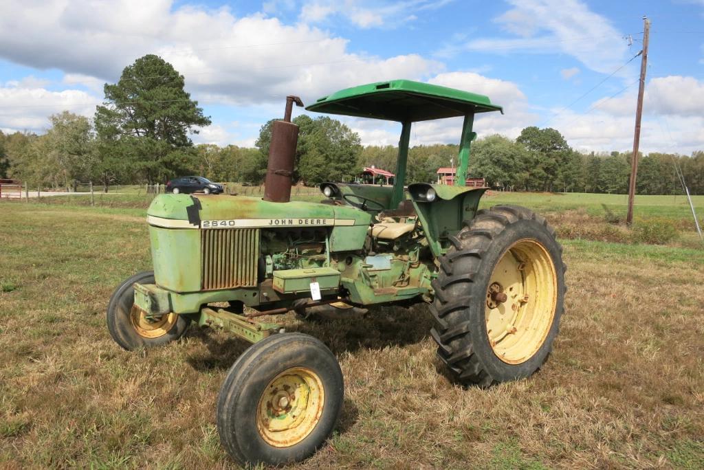 Image of John Deere 2640 Primary image