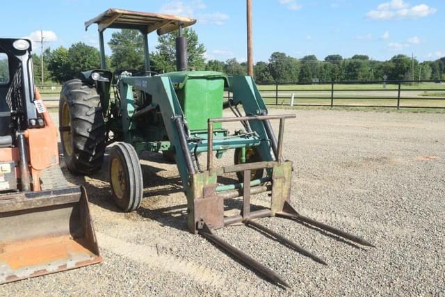 Image of John Deere 2640 equipment image 3