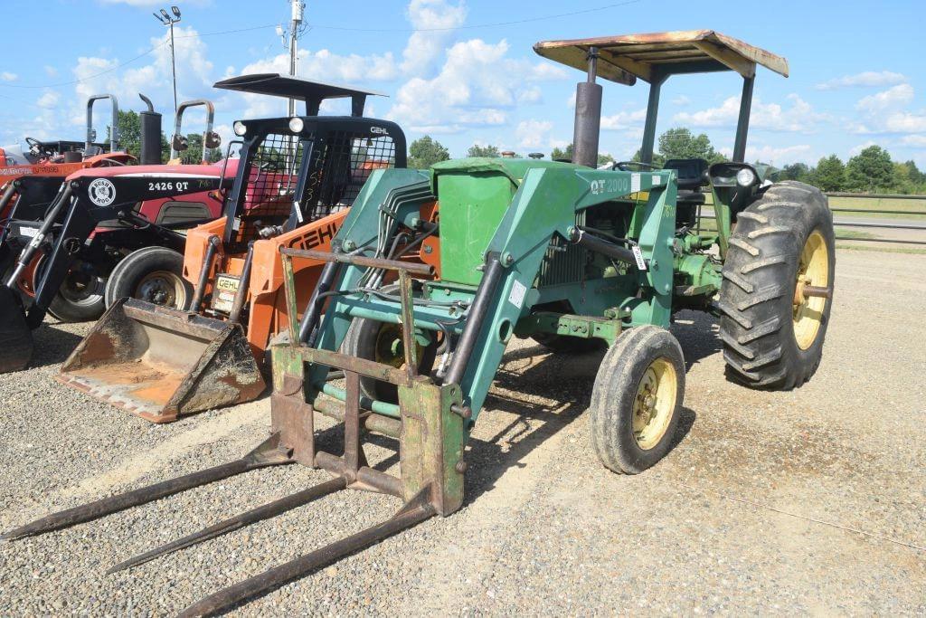 Image of John Deere 2640 Primary image