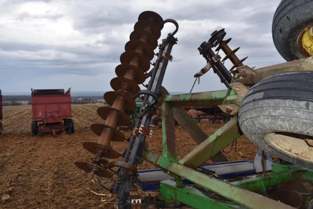 Image of John Deere 635 equipment image 4